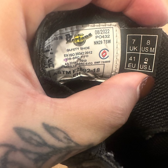 Practically New. Worn 2 times!  No flaws - Picture 6 of 6